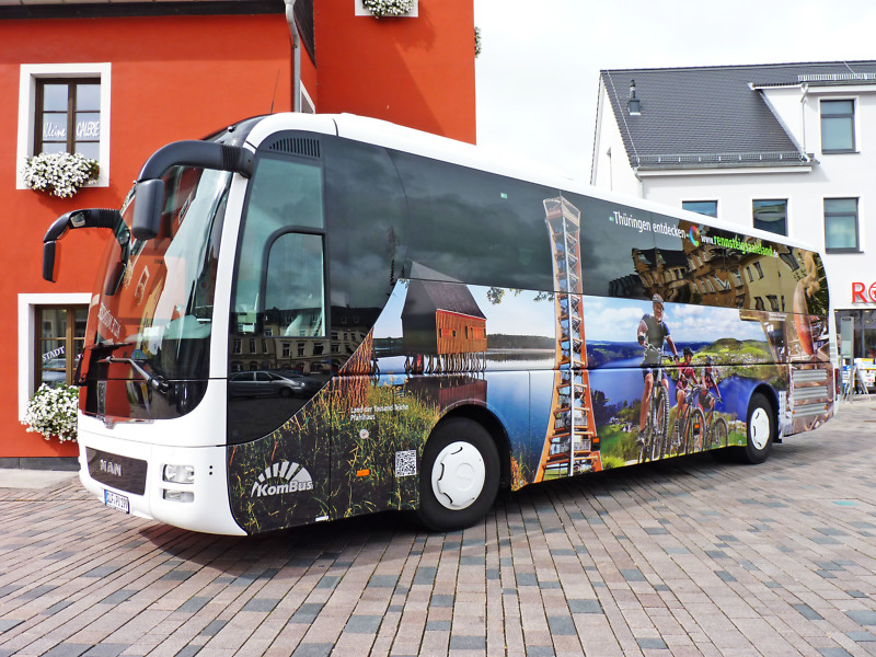 Landkreisbus Saale-Orla-Kreis vor Münze Landkreisbus Saale-Orla-Kreis vor Münze