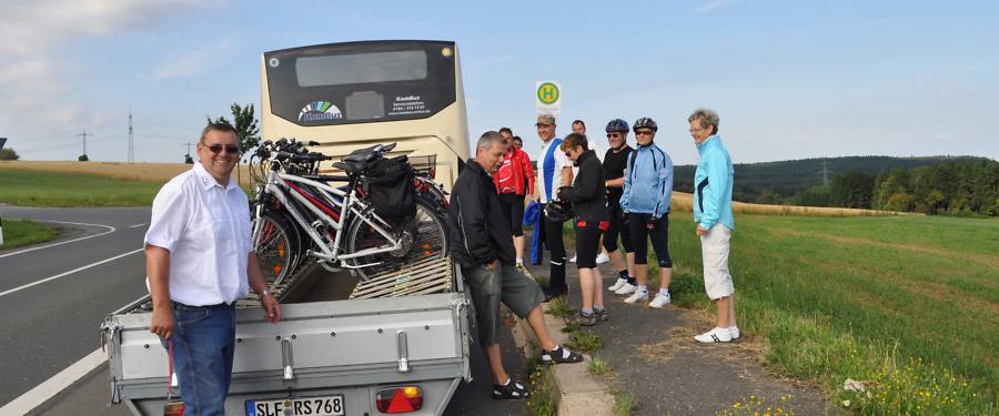 Fahrradbus-Anmieten-KomBus Header-Farradbus-Anmieten-KomBus