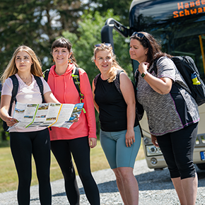 Wanderbus Schwarzatal Wanderbus Schwarzatal bringt Wanderer zu Wanderstarts