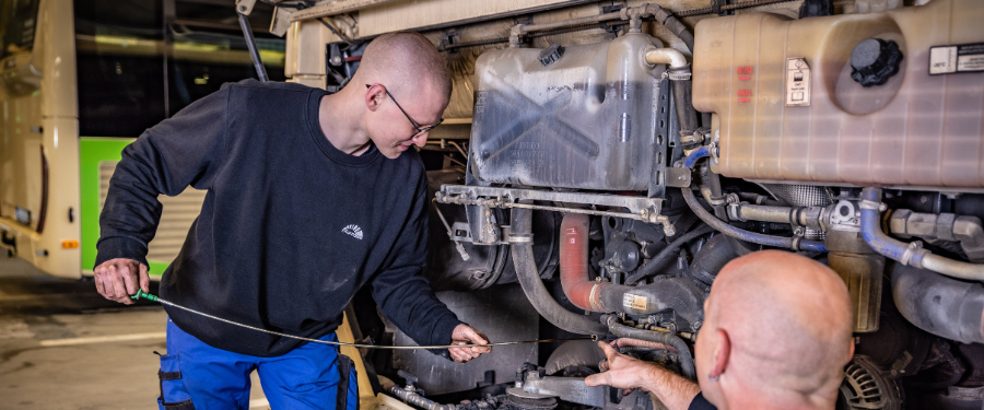 Azubi-Header-KFZ-KomBus